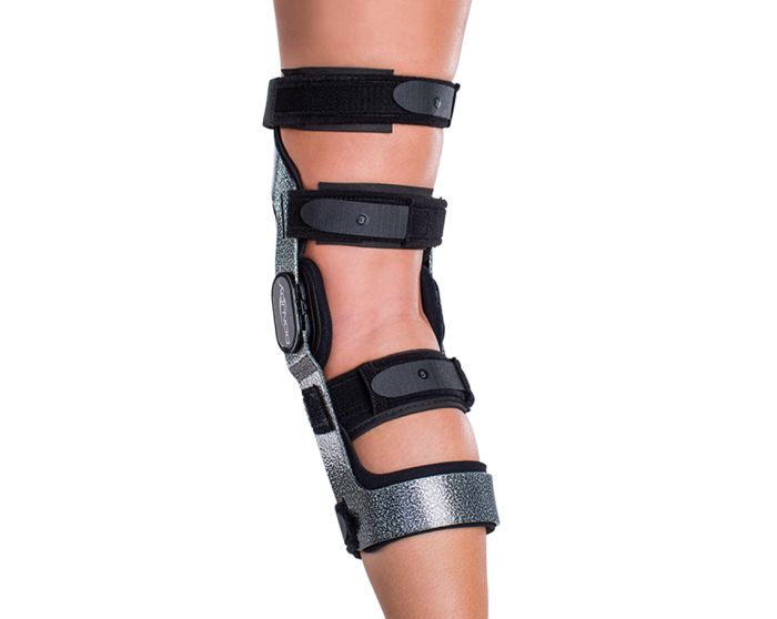 donjoy-armor-knee-brace-with-standard-hinge-back-11-1444