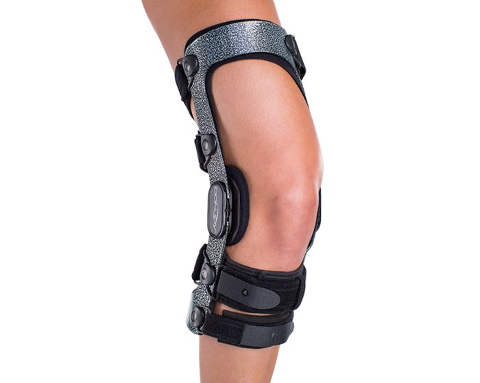 donjoy-armor-knee-brace-with-standard-hinge-short-calf-11-1004