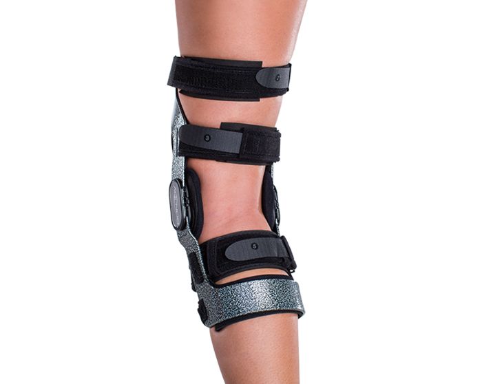 donjoy-armor-knee-brace-with-standard-hinge-short-calf-back-11-1004